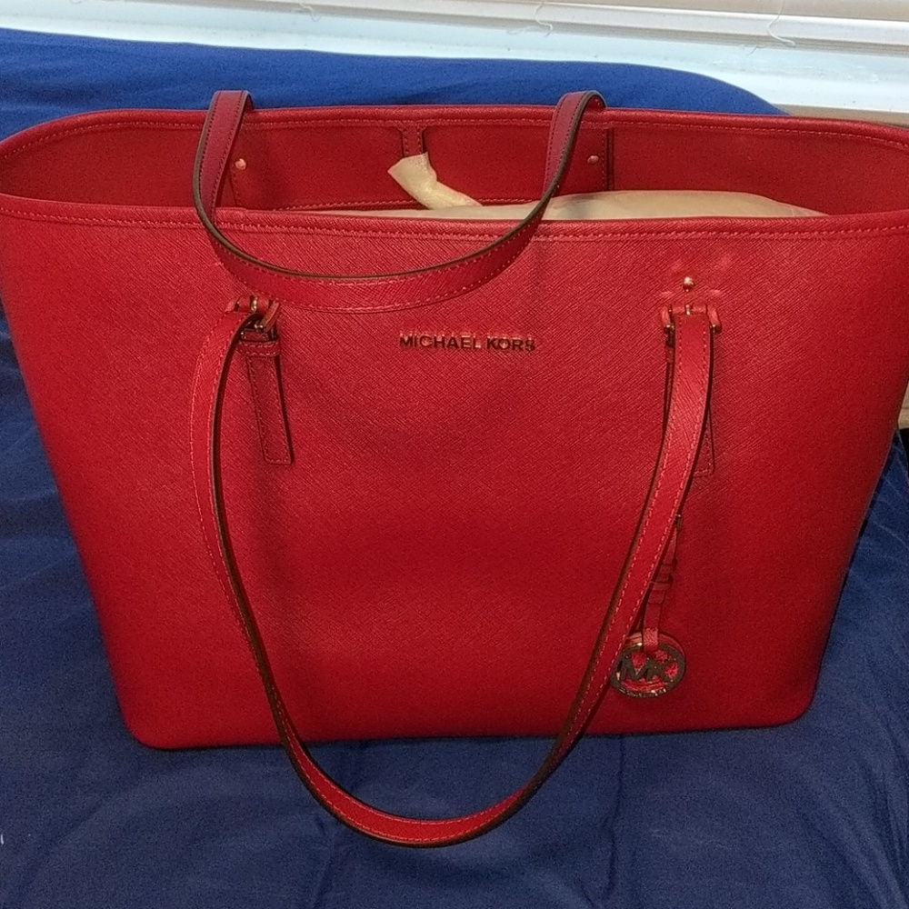 😍😍😍Michael Kors Tote Purse🤩🤩🤩